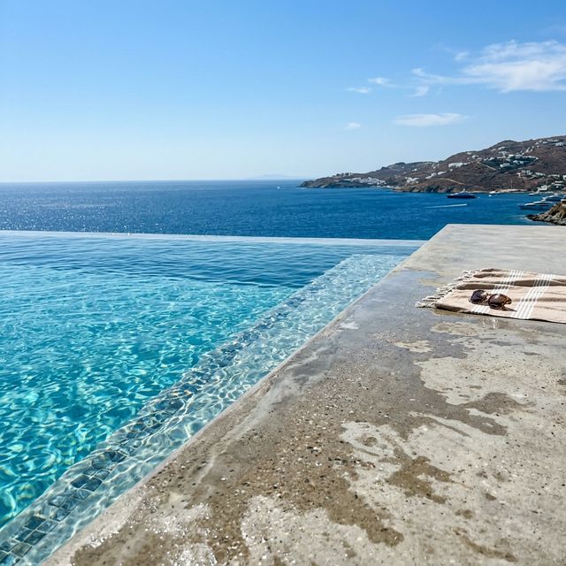 Infinity pool